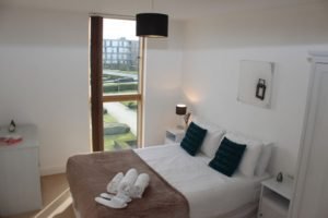 Vizion Short Stay Apartments Milton Keynes UK - Urban Stay corporate accommodation - bedroom