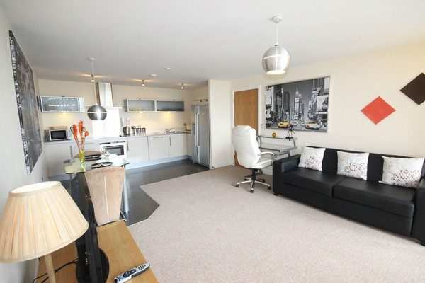 Vizion Short Stay Apartments Milton Keynes UK – Urban Stay corporate accommodation – living room 223 Vizion-Short-Stay-Apartments-Milton-Keynes-UK---Urban-Stay-corporate-accommodation---living-room