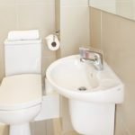 London Victoria Apartments Westminster - Urban Stay Corporate Accommodation - Bathroom