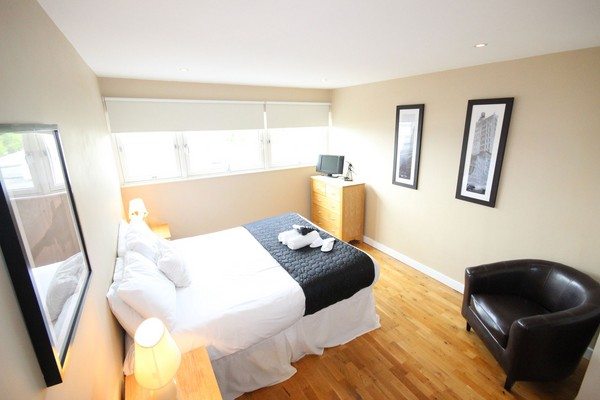 Milton Keynes Serviced Apartments - Short Let Accommodation Milton Keynes UK - Urban Stay 3