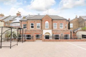 Ibis House Short Stay Apartments Richmond - Serviced Accommodation West London - Urban Stay