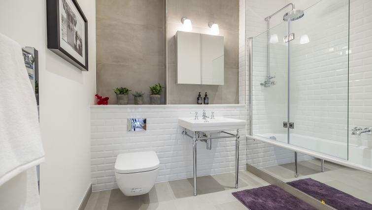 London Luxury Accommodation – Regent’s Park Apartments | Urban Stay London-Luxury-Accommodation---Regent's-Park-Apartments---Urban-Stay-Serviced-Apartments-London