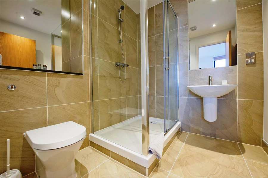 Tooley Street Short Stay Apartments London Bridge | Urban Stay Tooley-Street-Short-Stay-Apartments-London-Bridge---Corporate-Accommodation-London---Urban-Stay---bathroom