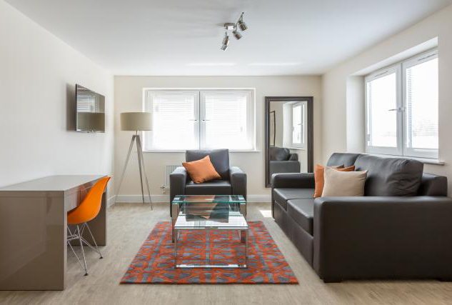 Central Gate Serviced Apartments Newbury for shoprt stays | Urban Stay