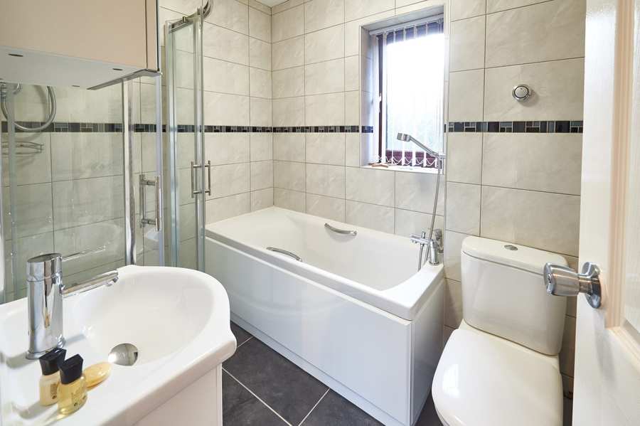 Urban Stay Northleigh Serviced Accommodation Milton Keynes Northleigh-Serviced-Accommodation-Milton-Keynes---Fully-Equipped-Kitchen,-Modern-Design,-Cheap-Prices,-Close-To-Train-Station---Book-Urban-Stay-Corporate-Serviced-Apartments-today!!