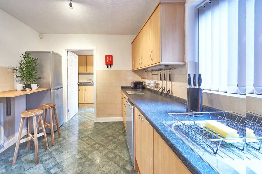 Urban Stay Northleigh Serviced Accommodation Milton Keynes Northleigh-Serviced-Accommodation-Milton-Keynes---Fully-Equipped-Kitchen,-Modern-Design,-Cheap-Prices,-Close-To-Train-Station---Book-Urban-Stay-Corporate-Serviced-Apartments-today!!