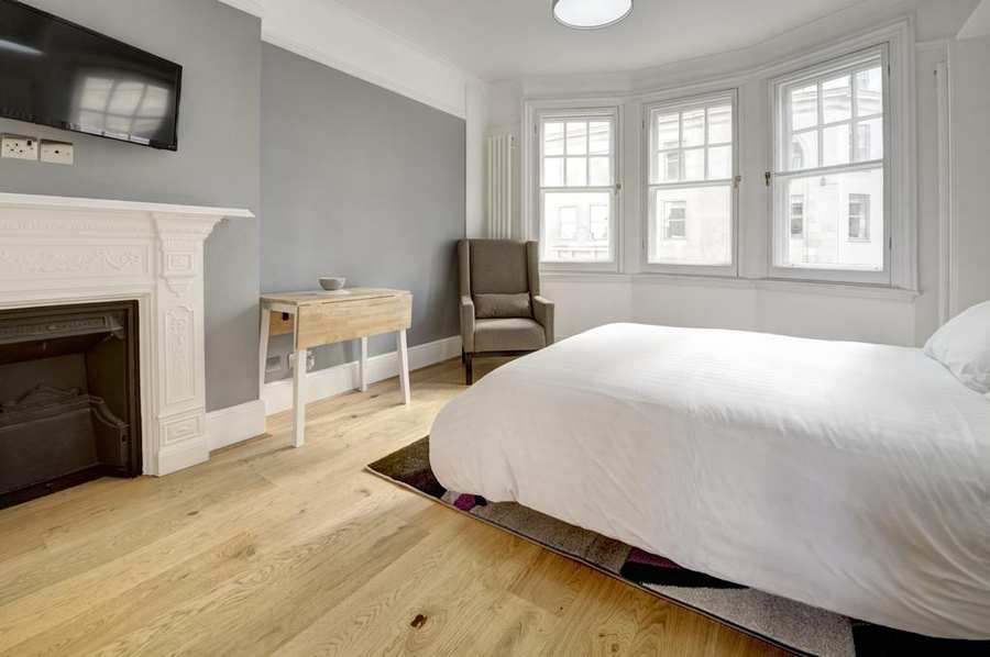 Budget Accommodation London – Cannon Street Apartments | Urban Stay