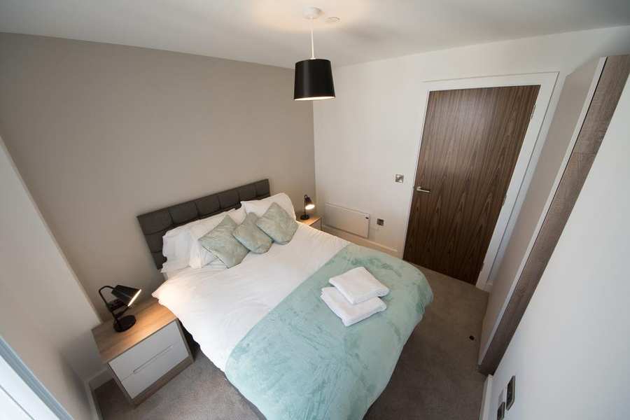 City Dreams Short Stay Apartments Manchester. Serviced Apartments Manchester - Corporate Accommodation UK I Netflix - Amazon Prime - Free Wifi