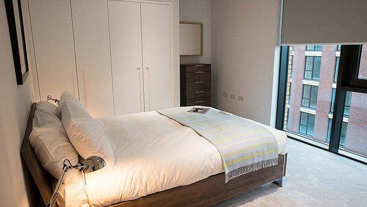 Corporate Accommodation Canary Wharf Masthead | Urban Stay