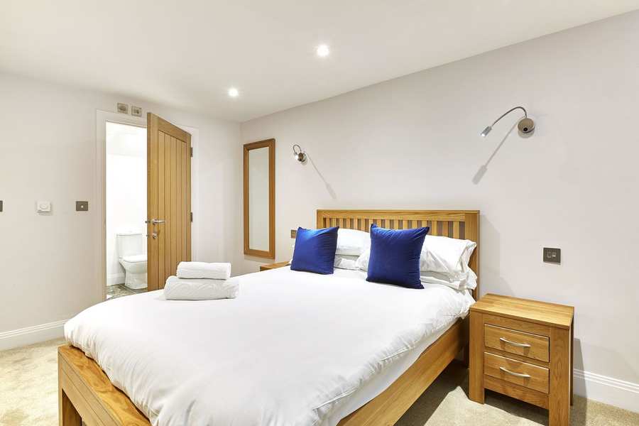 Brewery House Apartments Serviced Apartments - Newbury | Urban Stay