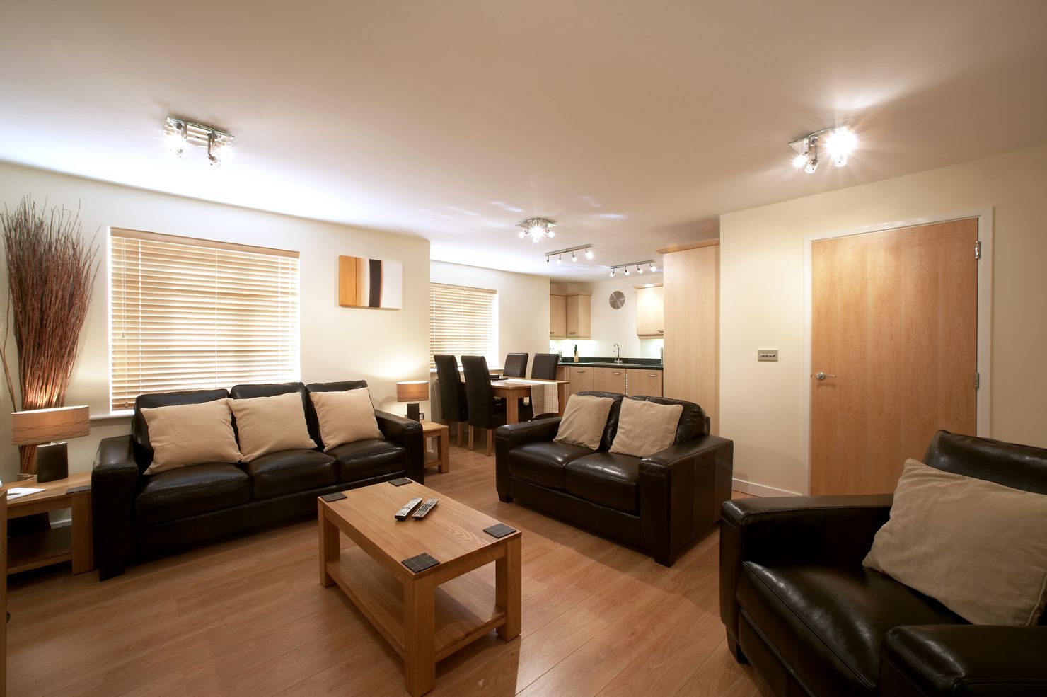 Southwich-House-Self-Catering-Accommodation-Swindon---Serviced-Apartments-Swindon-UK-|-Urban-Stay