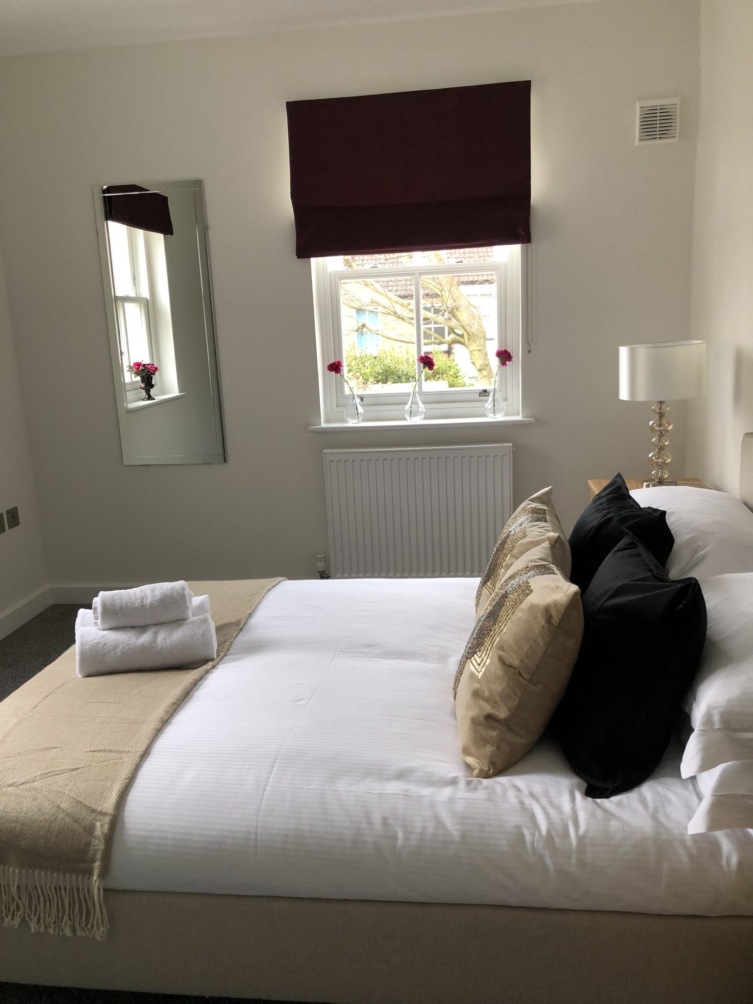 Derbyshire-House-Serviced-Apartments-St-Albans-Self-Catering-Accommodation-Hertfordshire-Uk-Urban-Stay-2