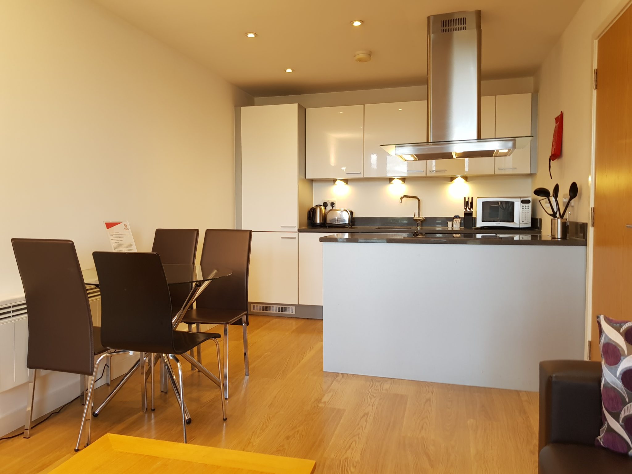 Serviced-Accommodation-Vauxhall---Short-Let-Apartments-London.-Book-Serviced-Apartment-in-London-now!-Low-Rates,-Great-Service,-30%-Cheaper-than-a-Hotel!