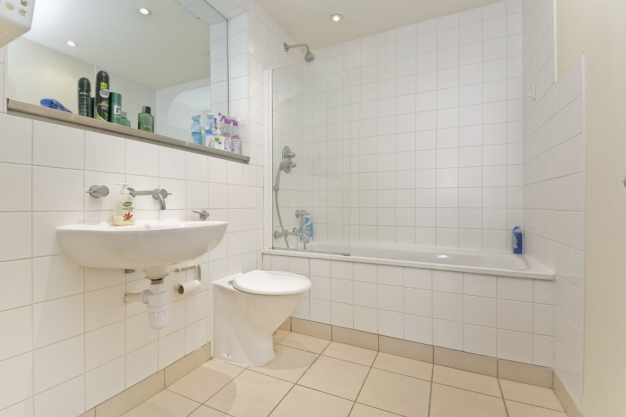 Serviced-Apartments-Central-London-|Stylish-Old-Street-Deluxe-Apartments-|-Free-Wifi-|-Fully-Equipped-Kitchen-|-Private-Balcony-|0208-6913920|-Urban-Stay