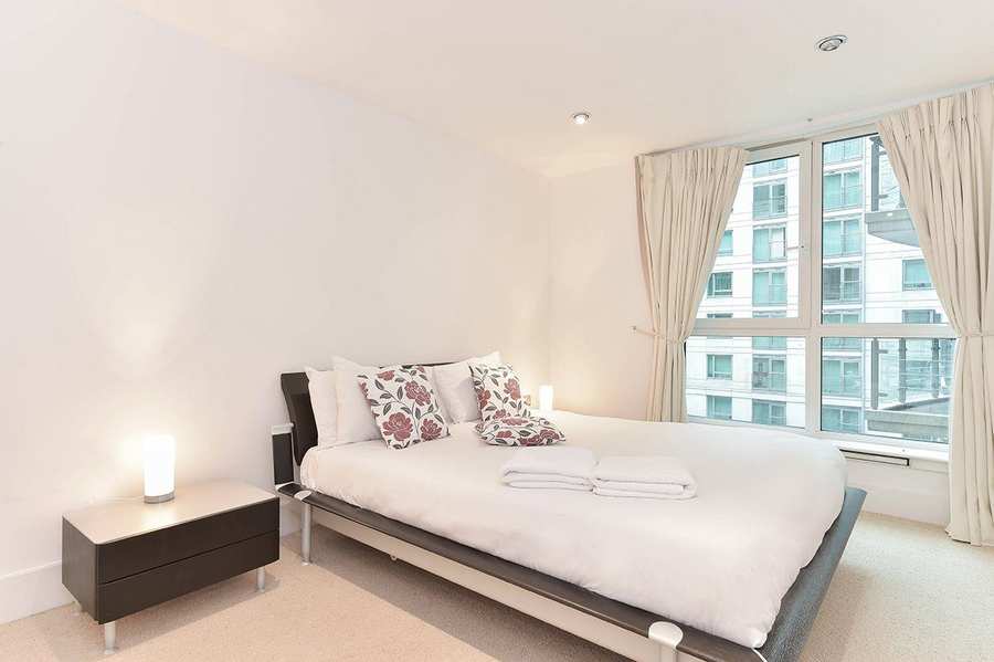 Serviced Accommodation Vauxhall – Short Let Apartments London | Urban Stay Serviced-Accommodation-Vauxhall---Short-Let-Apartments-London.-Book-Serviced-Apartment-in-London-now!-Low-Rates,-Great-Service,-30%-Cheaper-than-a-Hotel!