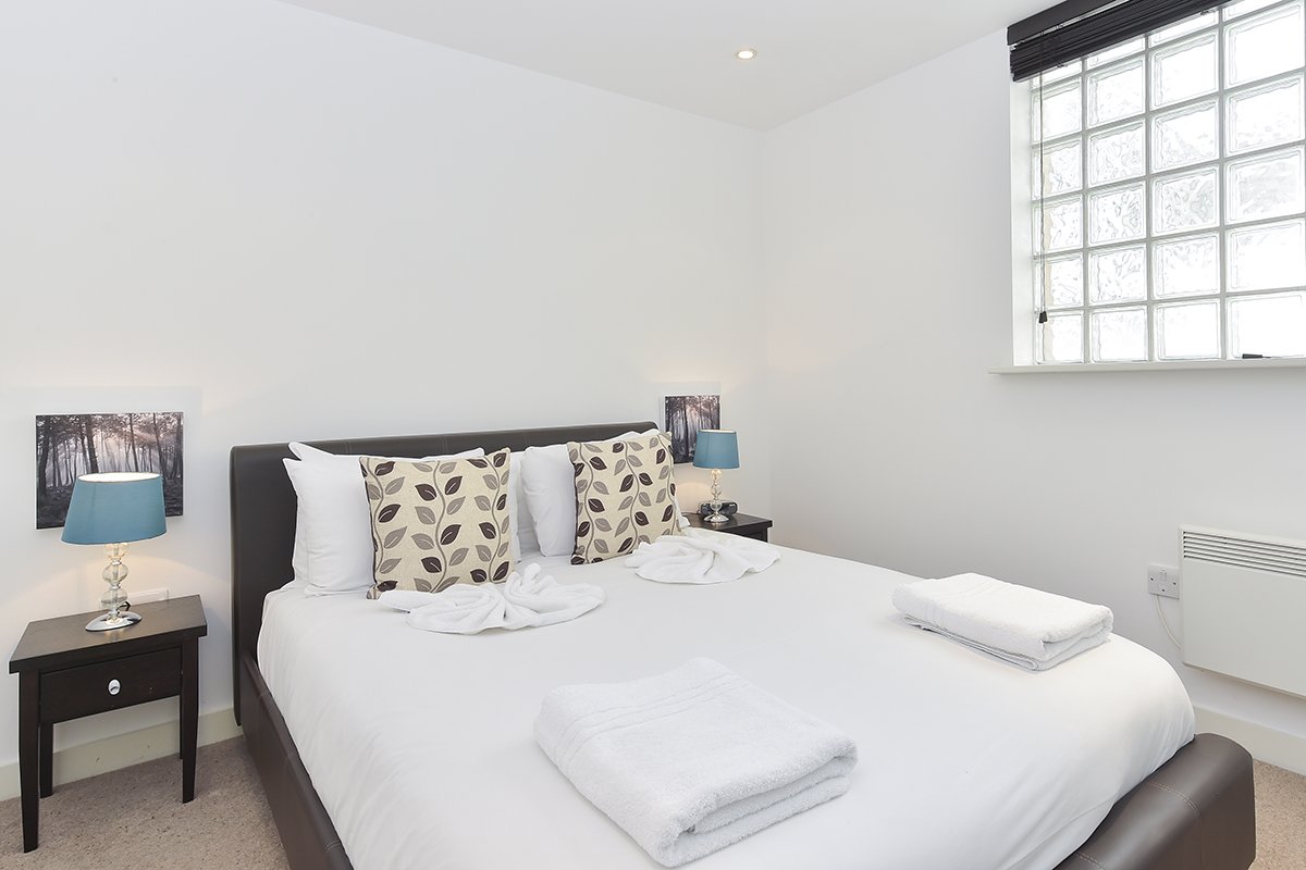 London-Corporate-Accommodation-Liverpool-Street,-Deluxe-UK-Stays---Urban-Stay
