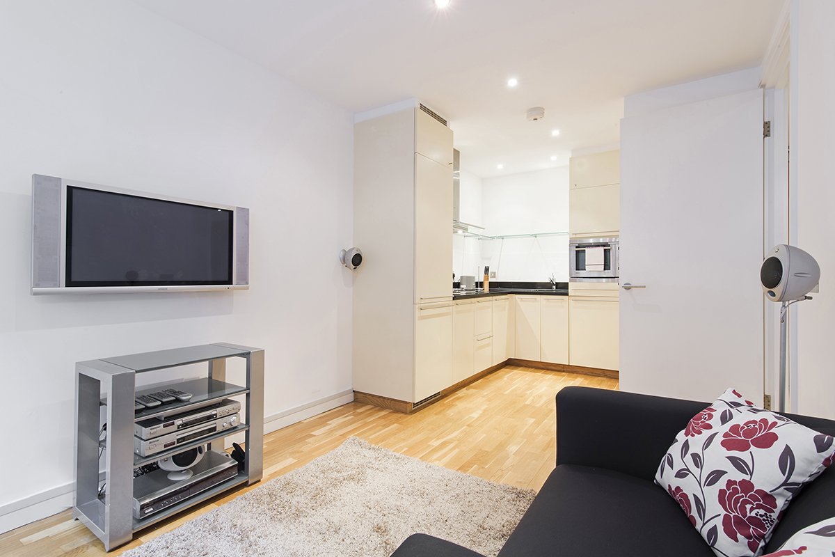 Serviced-Accommodation-Farringdon-|-Serviced-Apartments-Near-Chancery-Lane,-Clerkenwell,-Barbican-|-London-City-Short-Let-Apartments-|-BEST-RATES---BOOK-NOW-|-Urban-Stay