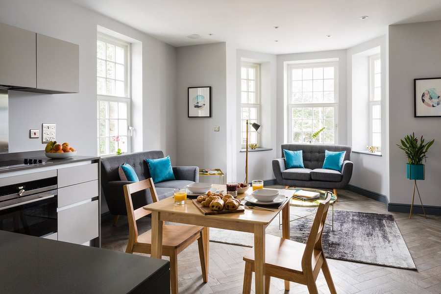 Solstice House Apartments Serviced Apartments - Farnborough | Urban Stay