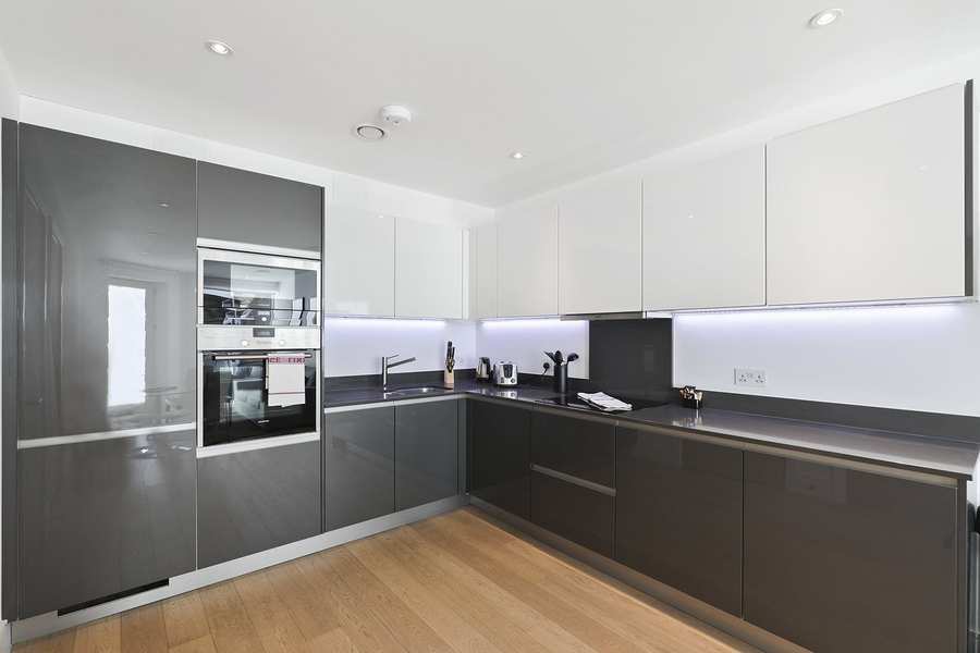 The Yard Corporate Apartment, Camden -London available now | Book The Yard Executive Apartments| Air Conditioning | free wifi | Private balcony |0208 6913920| Urban Stay