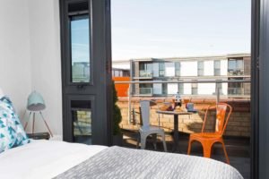 Best Corporate Accommodation Milton Keynes - Book 701 Serviced Apartments today for your corporate relocation - Free Wifi - Sky TV - Enquire Now