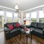 Modern Uxbridge Apartments - Kings Island Apartments - Book Today With Urban Stay For The Best Available Rates - Free Wi-Fi - Full Sky TV Package