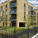 Modern Uxbridge Apartments - Kings Island Apartments - Book Today With Urban Stay For The Best Available Rates - Free Wi-Fi - Full Sky TV Package