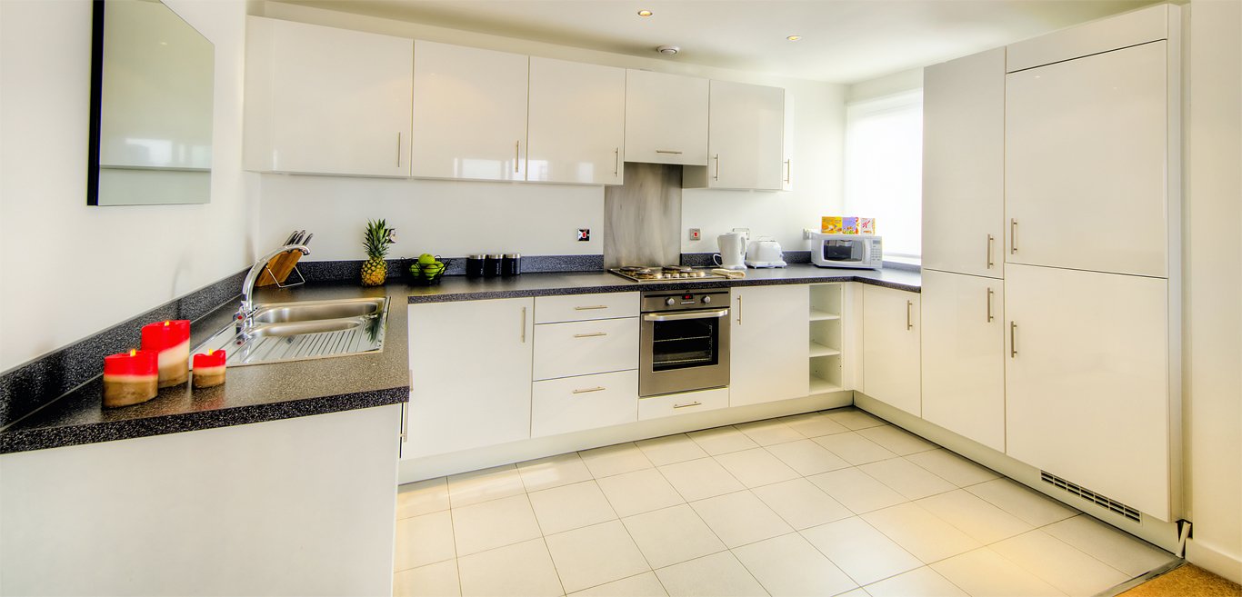 Beautiful-Modern-Uxbridge-Serviced-Apartments---Armstrong-House---Book-Now-With-Urban-Stay-For-Best-Rates!!---Free-Wi-fi---Full-Sky-TV!!!