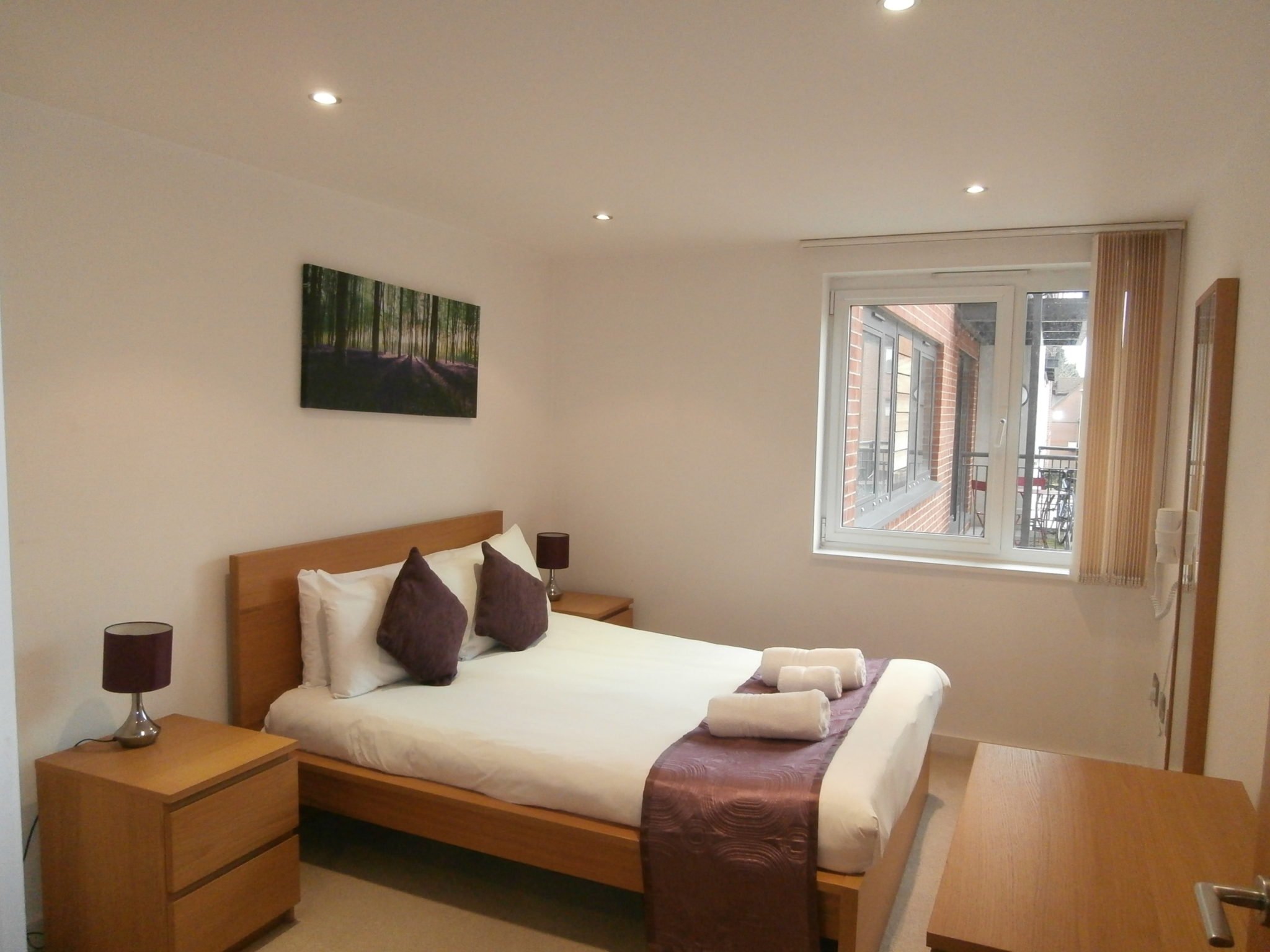 Camberley-Corporate-Accommodation-Surrey-|-Self-catering-Apartments-Camberley-UK-|-Group-Accommodation-Surrey-|-Short-Lets-Camberley-|-LOW-RATES---BOOK-NOW---Urban-Stay