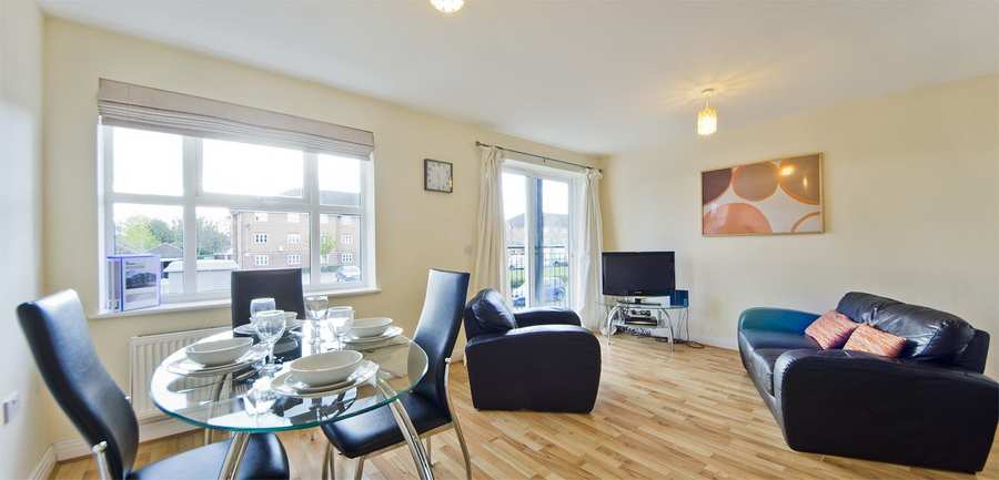 Waterside Park Apartments - West London Serviced Apartments - London | Urban Stay