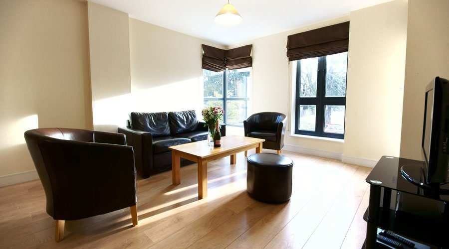 Palmers Green Apartments Palmers-Green-Apartments-|-Serviced-Accommodation-North-London-|-Corporate-Lets-|-Holiday-Accommodation-London|-East-Barnet,-Enfield-|-BEST-RATES---BOOK-NOW
