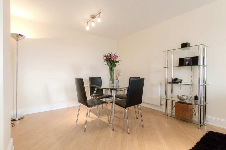 Wimbledon Serviced Apartments Modern-Wimbledon-Serviced-Apartments---The-Courtyard---Book-Now-With-Urban-Stay-For-The-Best-Rates-Guaranteed!!!---Free-Wi-Fi---Weekly-CleanModern-Wimbledon-Serviced-Apartments---The-Courtyard---Book-Now-With-Urban-Stay-For-The-Best-Rates-Guaranteed!!!---Free-Wi-Fi---Weekly-Clean