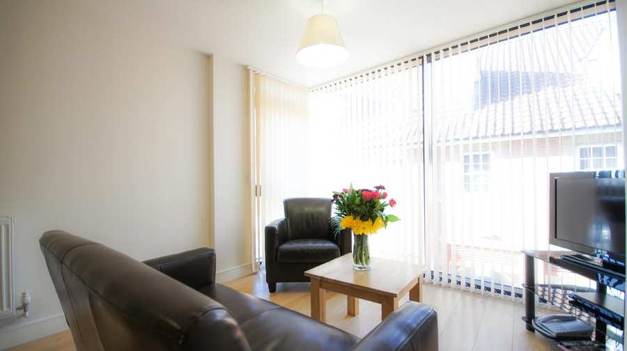 Wood Green Shortlets London – Crompton House Apartments | Urban Stay Wood-Green-Shortlets-London-|Â Alexandra-Palace-Accommodation-|-Serviced-Apartments-North-London-|-Cheap-Corporate-&-Holiday-Accommodation-London-|-BOOK-NOW---Urban-Stay