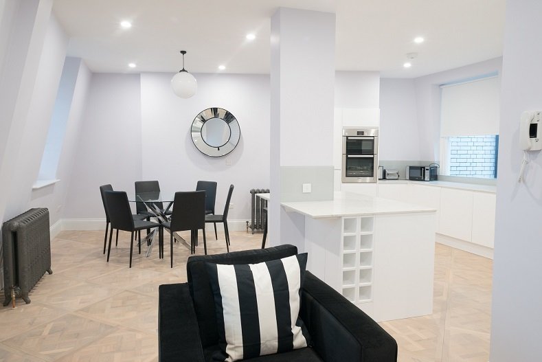 Shaftesbury-Avenue-Apartments-London-| Short-Let-Apartments-Soho,-West-End,-Piccadilly-Circus,-Oxford-Street-|-Cheap-&-Luxury-Accommodation-|-BOOK-NOW---Urban-Stay