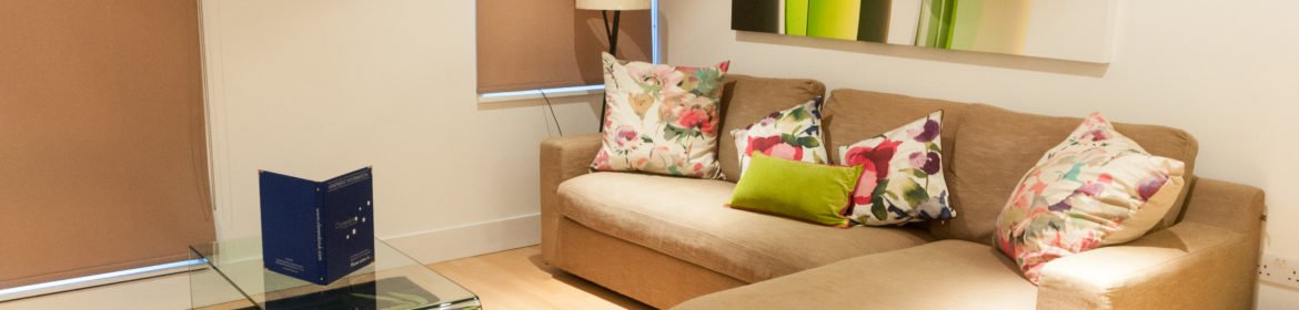 Southwark Serviced Accommodation London | Cheap Sir John Lyon House| Free Wi-Fi | Fully Equipped Kitchen | Book Now |0208 6913920