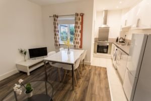 Southend Serviced Apartments Essex | Luxury Accommodation near Southend Airport | Holiday Apartements | Free WiFi - Free Parking | Best Rates | BOOK NOW - Urban Stay