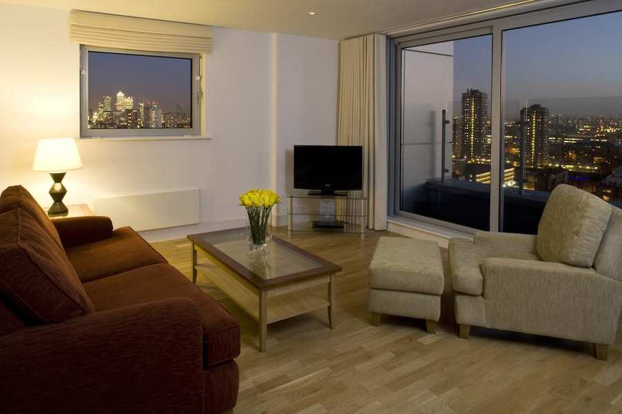 Tower Bridge Apartments London | Modern Accommodation Commercial Road | Self-catering Accommodation London | Award Winning & Quality Accredited | BOOK NOW