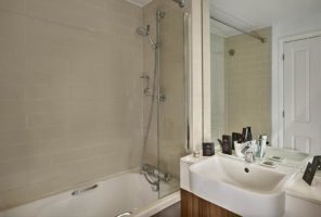 Looking for luxury accommodation in Kensington? our luxury South Kensington Apartments Gloucester Road are now available! Book Now with Urban Stay