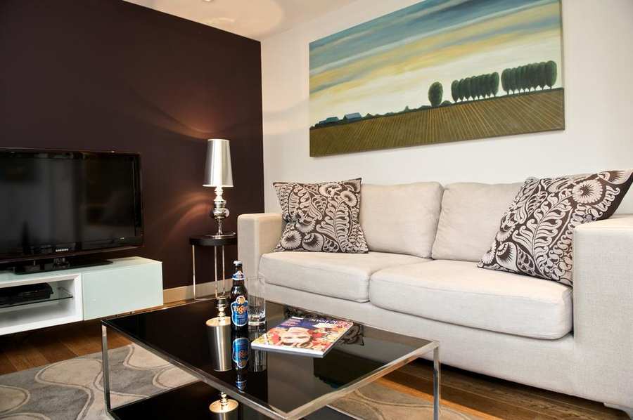 London Wall Apartments available now! Book cheap short let Artillery lane Aparthotels with 24h reception & Free Wifi. All Bills incl - Best Rates! BOOK NOW