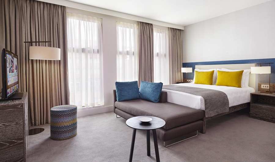 Looking for luxury accommodation in Vauxhall? Why not book our lovely Vauxhall Luxury Apartments at Vauxhall Walk Aparthotels. Book today for great rates.