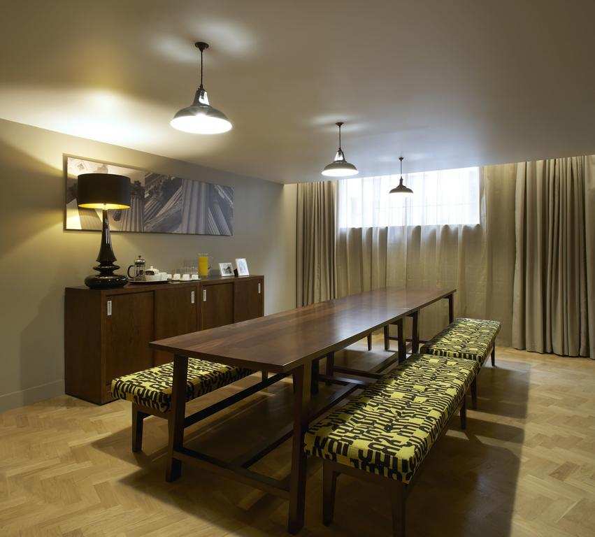 Trafalgar Square Apartments Looking-for-accommodation-in-Trafalgar-Square?-Charing-Cross-or-Embankment?-book-Trafalgar-Square-Apartments-today-with-Urban-Stay-for-Great-Rates