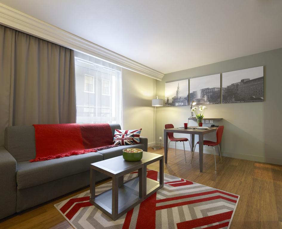 Looking-for-accommodation-in-Trafalgar-Square?-Charing-Cross-or-Embankment?-book-Trafalgar-Square-Apartments-today-with-Urban-Stay-for-Great-Rates