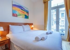 Looking for affordable apartments in Kensington or Hammersmith? why not book our West Kensington Shortlets on Castletown Road. Book today for great rates.