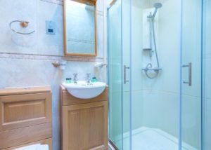 Looking for affordable apartments in Kensington or Hammersmith? why not book our West Kensington Shortlets on Castletown Road. Book today for great rates.