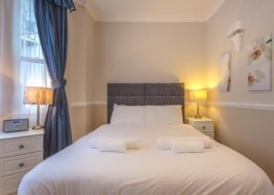 Looking for affordable apartments in Kensington or Hammersmith? why not book our West Kensington Shortlets on Castletown Road. Book today for great rates.