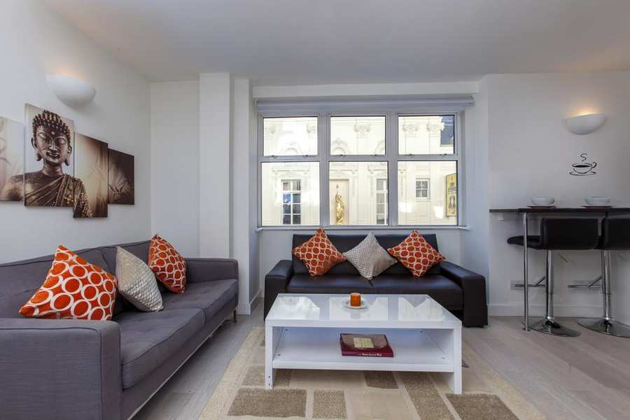 Shaftesbury Avenue Apartments - Central London Serviced Apartments - London | Urban Stay