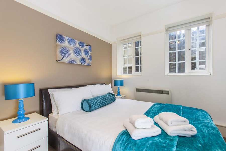 Bishopsgate Shortlet Apartments Looking-for-luxury-accommodation-in-the-City-of-London?-why-not-book-our-Bishopsgate-Shortlet-Apartments-at-White-Rose-Court.-Call-today-for-great-rates.