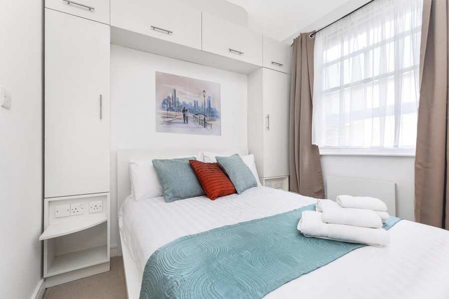 Kings Cross Shortstays Looking-for-accommodation-in-Kings-Cross?-why-not-book-our-lovely-Kings-Cross-Shortstays-Apartment-in-York-Way.-Call-today-for-great-rates.