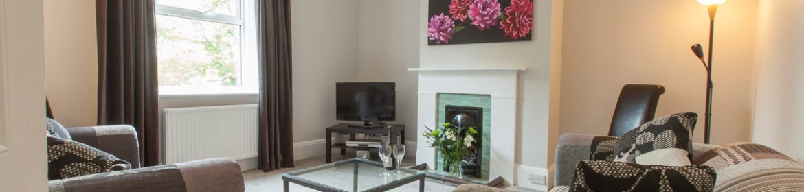 Knutsford Accommodation Cheshire avilable now! Book quality Serviced Apartments near Manchester Airport today! Low Rates Guaranteed - Call: 0208 691 3920 | Urban Stay