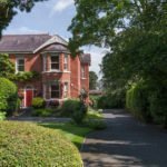 Book Holiday Apartments in Cheshire for short lets and corporate relocation. Book furnished accommodation Knutsford for 1 week or 1 month or longer