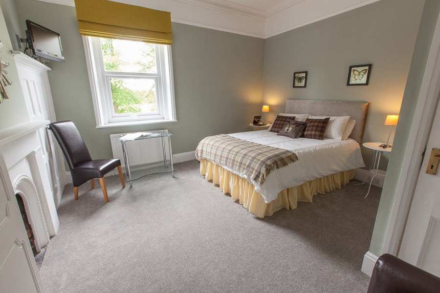 Knutsford-Accommodation-Cheshire-avilable-now!-Book-quality-Serviced-Apartments-near-Manchester-Airport-today!-Low-Rates-Guaranteed---Call:-0208-691-3920-|-Urban-Stay